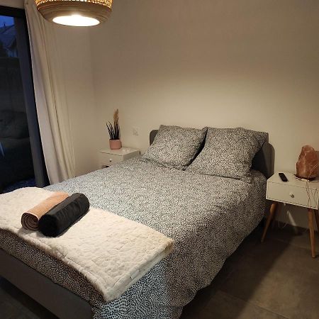 Chambre Au Coeur Des Vignes Myans 外观 照片